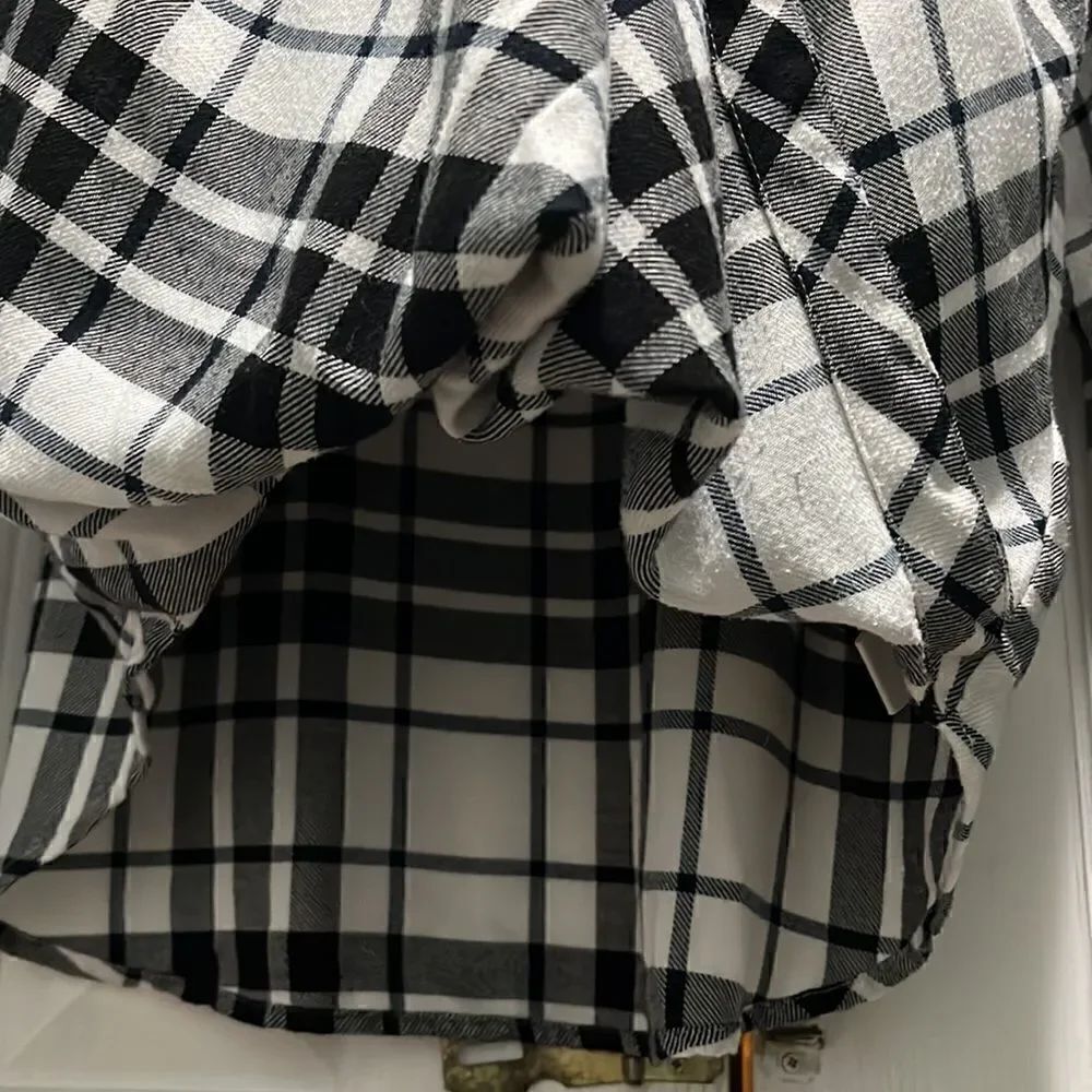 Splendid Plaid Blouse - Picture 2 of 4